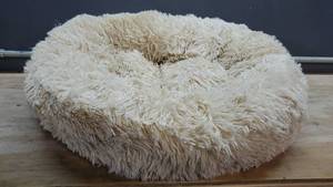 lot 56662 image: Large Donut Pet Bed, Fuzzy Cream, 27
