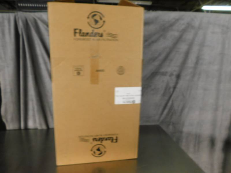 lot 3627 image: Case of Flanders 20 x 37 x 1 Air Filters