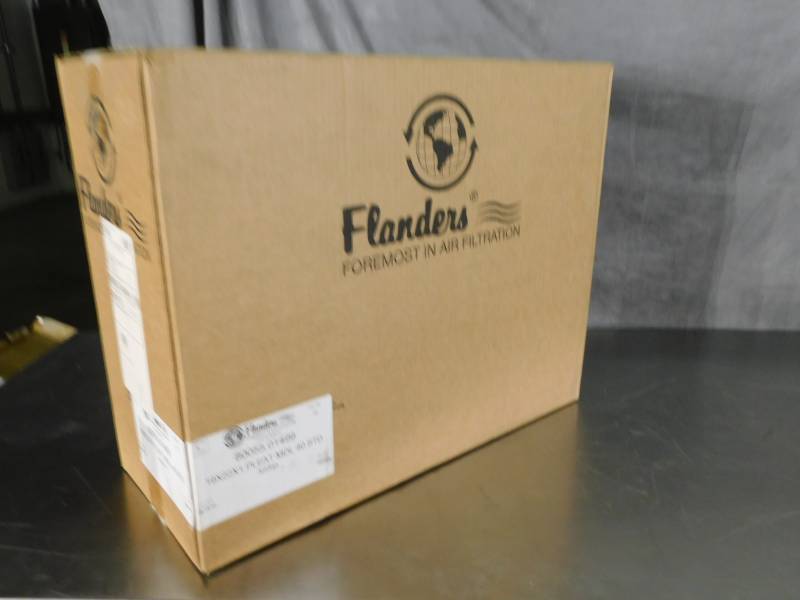 lot 3637 image: Case of Flanders 19 x 22 x 1 Air Filters