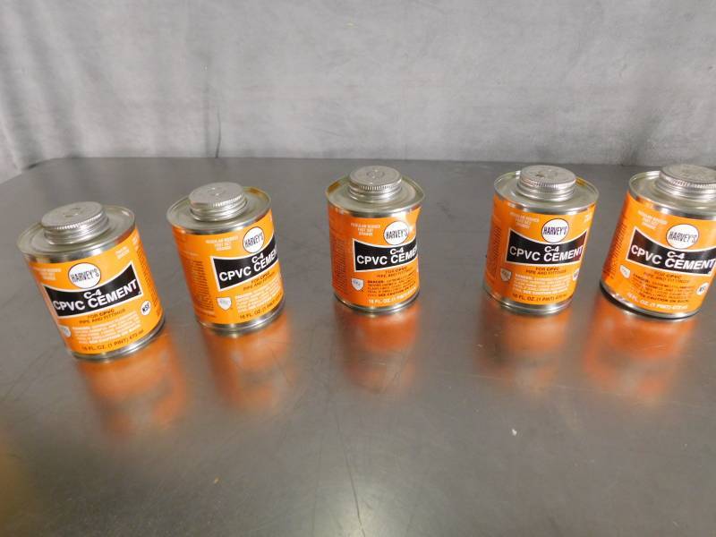 lot 3644 image: Lot of harveys C-4 CPVC Cement