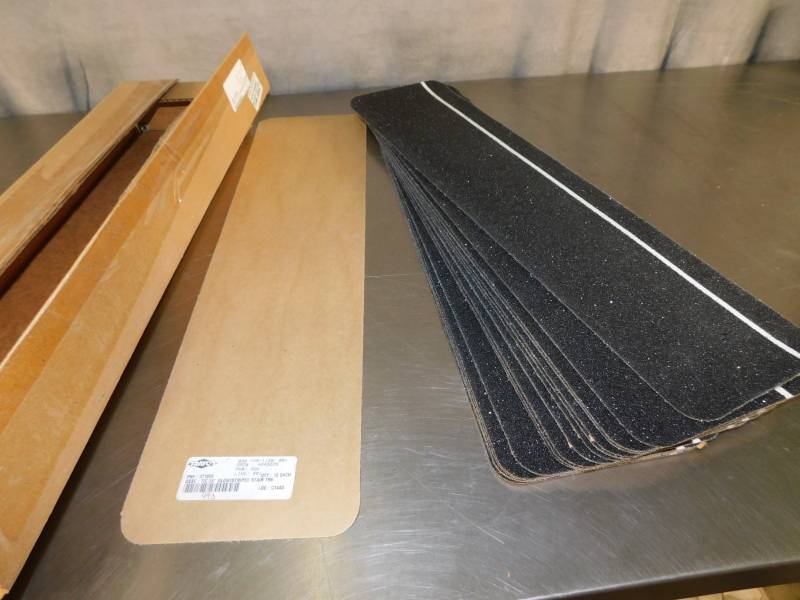 lot 3686 image: Lot of Trayco 24 Glow Striped Stair Tread