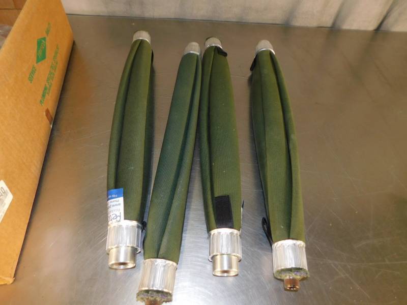 lot 3691 image: Lot of Peterson Pipe Plugs