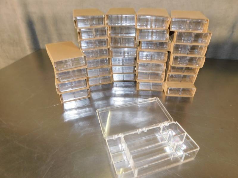 lot 3694 image: Lot of Parts Trays