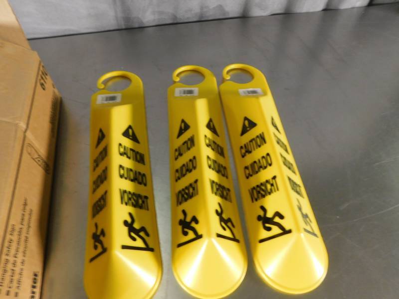 lot 3698 image: Lot of Rubbermaid Hanging Safety Signs
