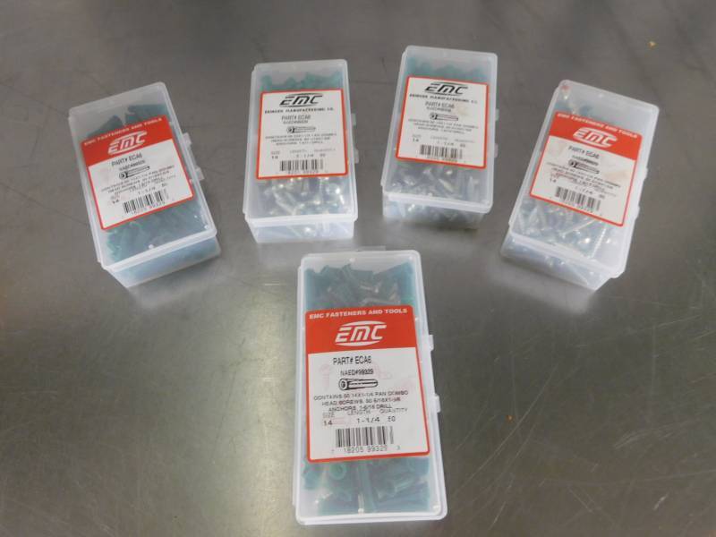 lot 3732 image: Lot of EMC Anchor Kits