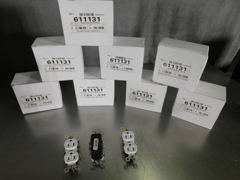 lot 3781 image: Lot of Duplex Receptales