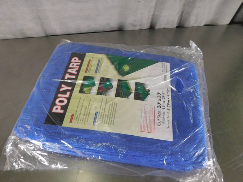 lot 3741 image: 20 x 30 Poly Tarp