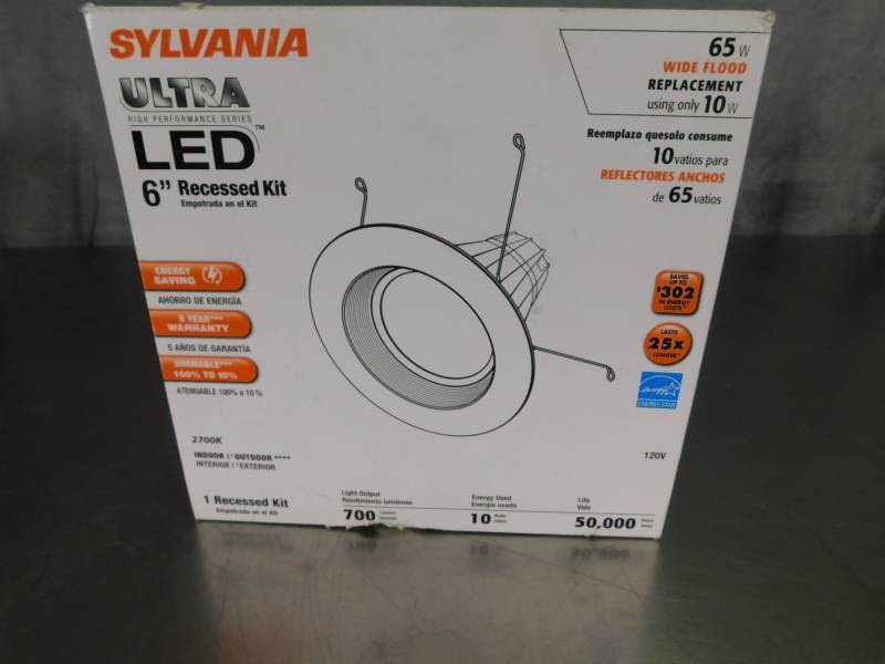 lot 3754 image: Sylvania Ultra LED 6 Recessed Light Kit
