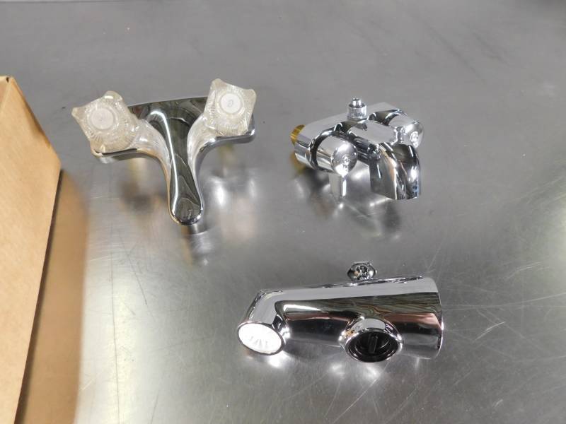 lot 3845 image: Lot of Misc Plumbing