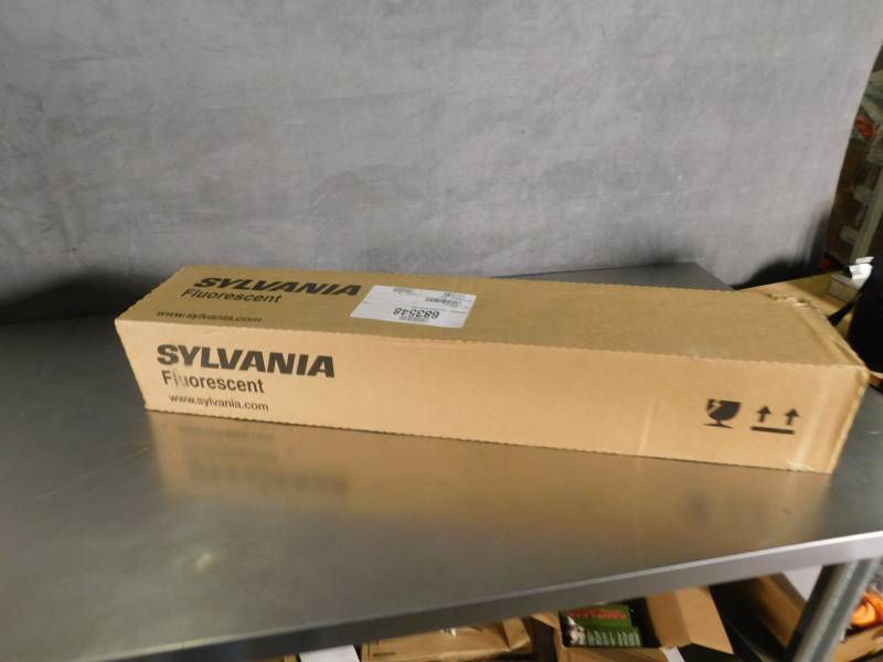lot 3856 image: Case of T8 Sylvania Octron Eco Rapid and Instant Start Bulbs