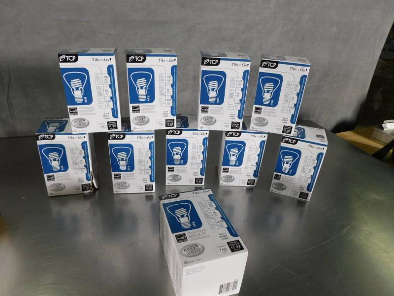 lot 3861 image: Lot of TCP Light Bulbs