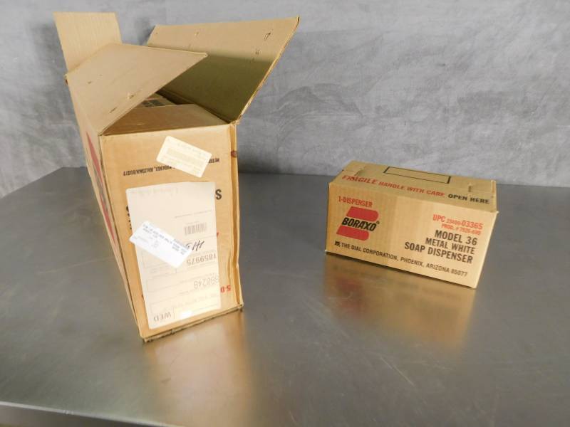 lot 3888 image: Case of Boraxo Soap Dispensers