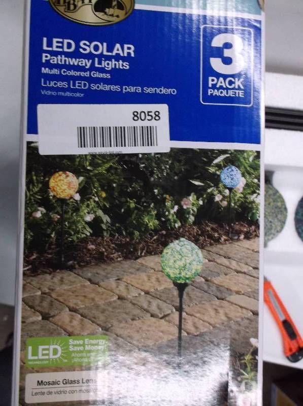 lot 8058 image: Hampton Bay LED Solar Pathway Lights - 3 Pack