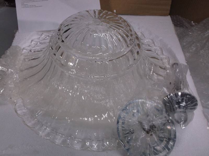 lot 8094 image: Flushmount Glacier Pedal Glass Light