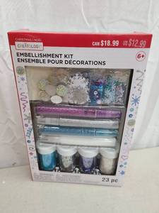 lot 52869 image: (Lot of 4) 23pc Sparkly Embellishment Craft Kits