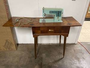 lot 6459 image: singer sewing cabinet