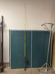 lot 6470 image: Zebco 606 and 8 foot rod