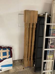 lot 6646 image: 9 wood spindles