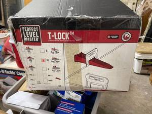 lot 6738 image: t lock tile spacerslevelers