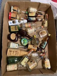 lot 6747 image: liquor bottle lot