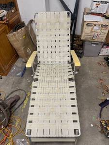 lot 6773 image: vintage lawn chair