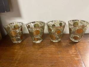 lot 6782 image: coin glasses