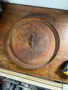 lot 6795 image: wenzel cast iron skillet lid