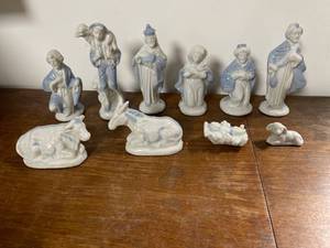 lot 6808 image: blue & white nativity