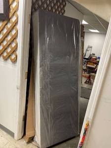 lot 6810 image: new twin box spring