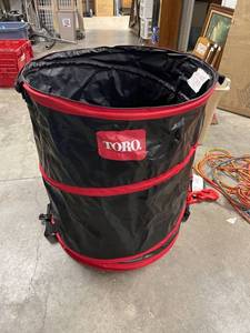 lot 6816 image: new collapsible toro yard waste can