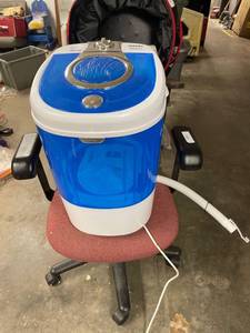 lot 6819 image: NEW portable washing machine
