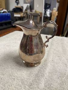 lot 6875 image: silver creamer