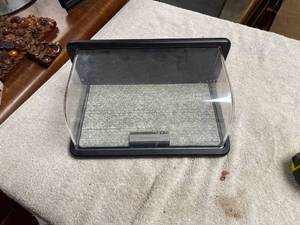 lot 6883 image: small display case