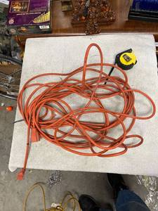 lot 6905 image: orange extension cord