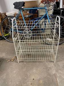 lot 6906 image: small wire shelf