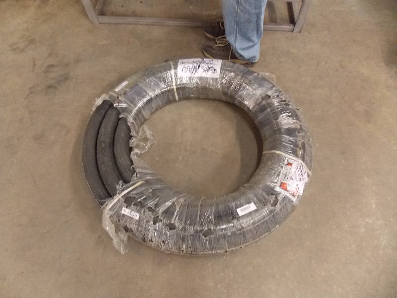 lot 4059 image: 2 Hose