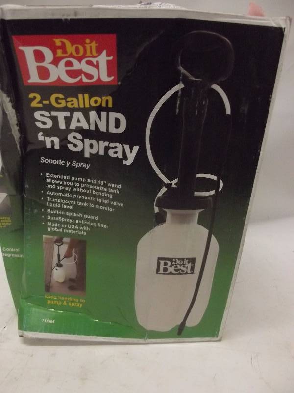 lot 1074 image: Do It 2 Gallon Sprayer