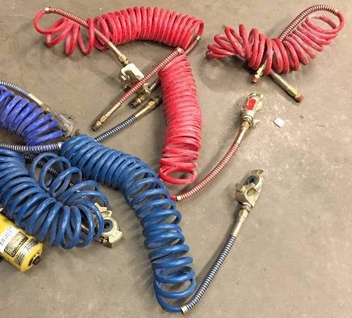 lot 4109 image: 6 Truck Air Lines Good Condition