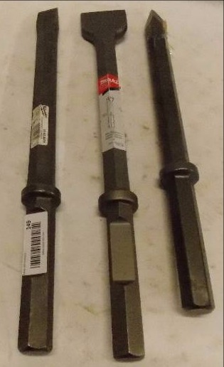lot 149 image: Lot of Milwaukee Chisels