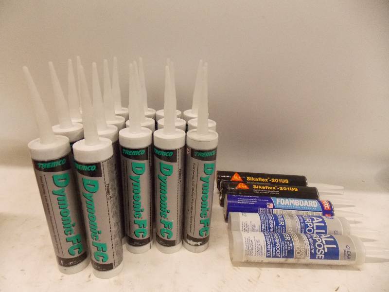 lot 153 image: Lot of Caulk