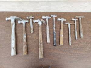 lot 5585 image: assorted hammers