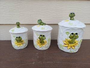 lot 5610 image: Frog canisters