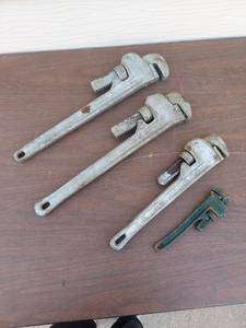 lot 5627 image: Ridgid Steel Pipe Wrenches