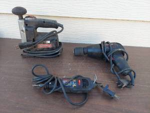 lot 5662 image: Craftsman Drill, jig saw and dremel tool