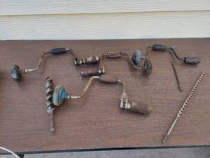 lot 5669 image: Braces and Bits