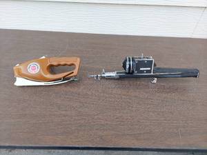 lot 5689 image: Pocket fisherman and fishing machine