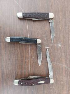 lot 5694 image: 3 pocket knives - Camillus