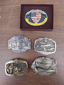 lot 5732 image: Belt Buckles - Military