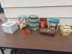 lot 5733 image: old tins