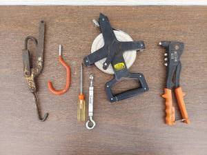 lot 5750 image: assorted Tools
